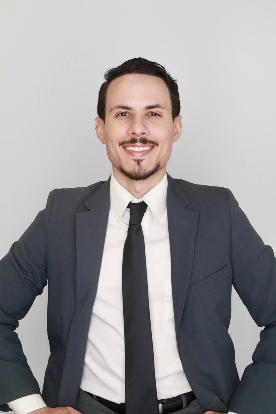 Dr. Daniel J. De Jesús